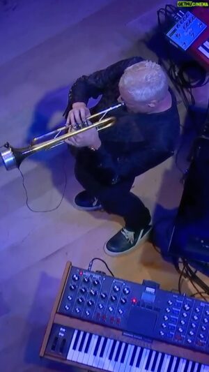 Chris Botti Instagram - “Someday my prince will come” from one of our recent shows. One week till Europe, so thrilled! 
Full schedule and tickets at Chrisbotti.com/tour 
#chrisbotti #jazz #trumpet