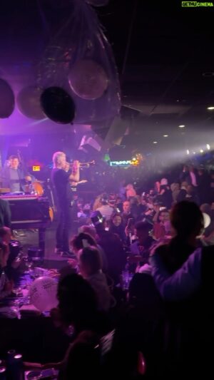 Chris Botti Instagram - Happy New Year from New York City. Have a fantastic 2024. See you soon! #chrisbotti #newyorkcity