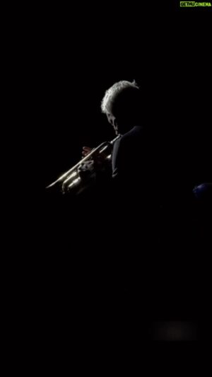 Chris Botti Instagram - We’re back after 6 weeks off and it was a great show. Thank you for welcoming us so warmly, Pittsburgh. Upcoming shows schedule via link in bio 🎺 
#chrisbotti