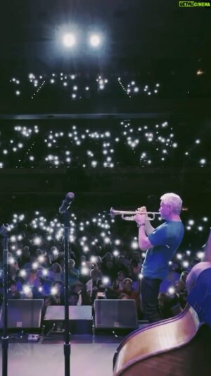 Chris Botti Instagram - Lights will guide you home… thank you for being our guiding lights at the end of every show, we will see you at the next one. 

This track, “Fix You” by @coldplay is now available on my new album, Vol.1 that is now streaming on all platforms or can be purchased on CD and Vinyl via the link in bio or story highlights. 
#chrisbotti #coldplay #fixyou