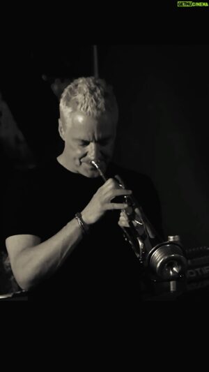Chris Botti Instagram - A little ballad for you to kick off the weekend. We’re in San Francisco this weekend, and in Seattle next week. #chrisbotti #jazz #trumpet
