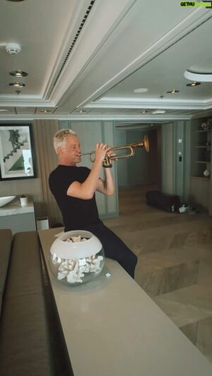 Chris Botti Instagram - Little hello from the sea… Do you recognize the tune? #chrisbotti #bottiatsea #jazz #trumpet @bottiatsea