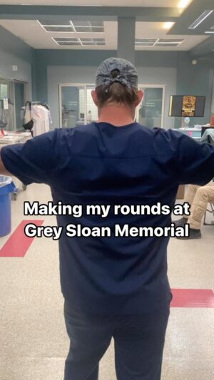 Chris Carmack Instagram - The crossover you didn’t ask for … #saltburndance
New episode of @greysabc tonight! 

🎥 @camillaluddington 🙏🏻

#saltburn #barrykoeghan #greysanatomy