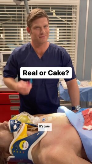 Chris Carmack Instagram - These cakes are getting way too realistic… 😂

New episode of @greysabc tonight! 
@jaicyelliot 

#realorcake #greysanatomy