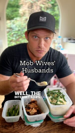 Chris Carmack Instagram - Leave the Stanley, take the cannoli…. 
@erinslaver 

#mobwiveshusbands #leavethecannoli #mobwifeaesthetic