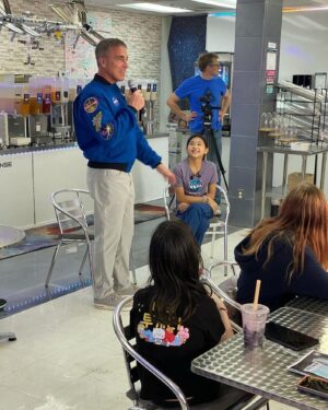 Chris Cassidy Instagram - Today I met an amazing 12 year old entrepreneur, Olivia Huynh, the owner of @therocketbelly rocketbelly in Arlington, TX.  With her passion for stars and planets, she and her family opened a space-themed cafe featuring a menu of self-serve bubble teas, out-of-this-world chicken, and homemade baked goods. This talented, bright, insightful, and fearless young lady inspires all who meet her.  Great job, Olivia!