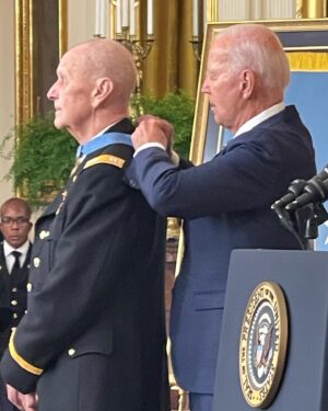 Chris Cassidy Instagram - Today,we had the privilege of attending Captain Larry Taylor’s #MedalofHonor ceremony.  After 55 years, Captain Taylor’s heroic actions in Vietnam continue to inspire, and the @mohmuseum looks forward to preserving and sharing his remarkable story alongside his fellow Medal of Honor recipients. Yesterday, there were 65 living recipients – today there are 66. Congratulations, Captain Taylor, and thank you for going #aboveandbeyond @whitehouse @usarmy
