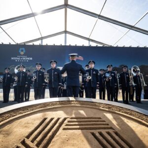 Chris Cassidy Instagram - Yesterday I had a front row seat at the @mohmuseum #groundbreaking ceremony where I sat amongst some incredible leaders, was moved by powerful performances, and witnessed 15 of our nation’s 66 living #MedalofHonor recipients break ground on the Museum that will share their #storiesofvalor. It has taken a village to get to this moment and it will take a village to get us to doors opening. This is just the beginning - let’s get to work! #jointhemission