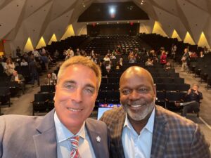 Chris Cassidy Instagram - What an honor to join @emmittsmith22 as a panelist today for cool discussion exploring mission/team preparation.  Turns out an #astronauts fear of throwing the wrong switch, for example, is the same fear a #probowl running back may feel about not blocking the blitzing corner…in both cases neither of us wanted to be the person who caused our crew or team to be unsuccessful.  #thankyou Emmitt for making today very special!!
