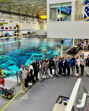 Chris Cassidy Instagram - #thankyou @nasajohnson for hosting the @mohmuseum staff for a behind the scenes tour of #johnsonspacecenter  It was fun for me, personally, to see so many friends and former co-workers!  So great to be reminded of all the amazing things going on these days with our nation’s space program.  @nasaartemis @spacex @blueorigin @sierraspaceco @axiom.space @nasa @nasaastronauts