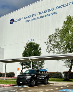 Chris Cassidy Instagram - #thankyou @nasajohnson for hosting the @mohmuseum staff for a behind the scenes tour of #johnsonspacecenter  It was fun for me, personally, to see so many friends and former co-workers!  So great to be reminded of all the amazing things going on these days with our nation’s space program.  @nasaartemis @spacex @blueorigin @sierraspaceco @axiom.space @nasa @nasaastronauts