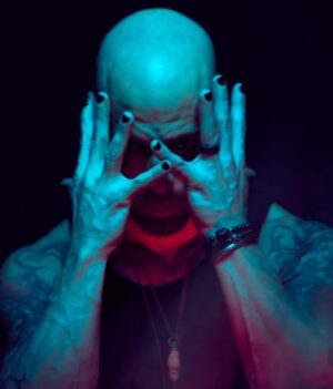 Chris Daughtry Instagram - 💀

📸 @darrenfuckingcraig