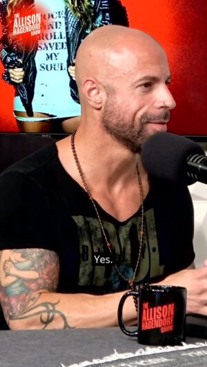 Chris Daughtry Instagram - @chrisdaughtry ~ “Now I feel I can fully be myself. I have lived through a lot and that feels like success to me.” ❤️‍🔥 Full conversation link in bio ⚡️ 

#chrisdaughtry #daughtry #allisonhagendorf #theallisonhagendorfshow #music #newmusic #rock #rockmusic #hardrock #rocknroll