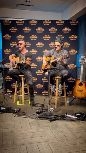 Chris Daughtry Instagram - One hell of an early morning with @chrisdaughtry.