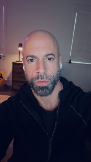 Chris Daughtry Instagram - I’m back yall!!! @cameo