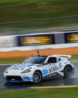 Chris Forsberg Instagram - @alexjagger227 of @forsberg.racing debuting his new PROSPEC STEEL-IT Livery @formulad using the soon to be released “Dove Gray” 🏁 at #FDATL this weekend!

#STEELIT #Coatings #FormulaD #ForsbergRacing #Drift #Drifting #Atlanta #RoadAtlanta #SendIt

Watch Live: FormulaD.com/Live