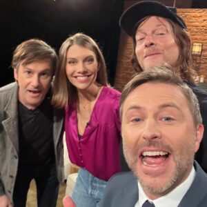 Chris Hardwick Instagram - I think I’m mid-sentence saying, “Hey I don’t think I’ve taken one of these on set in a while!!” It was such a blast to be live with an audience again for the mid-season finale of @amcthewalkingdead. Many thanks to @bigbaldhead, @laurencohan (I can’t believe we’ve been doing this for 11 years already) and to new pal @jhamilton who is a super nice and funny fella. #walkingdead #thewalkingdead