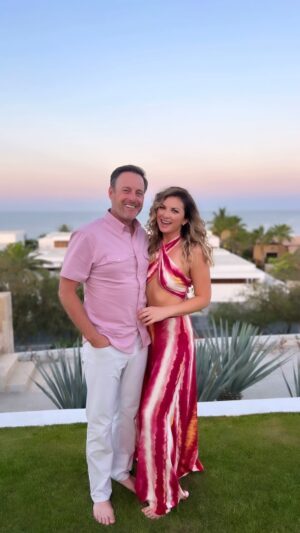 Chris Harrison Instagram - Had a great time in Cabo, took one photo 😂

#cabo #vacation #summervacation #summervacay #cabosanlucas #couplestrip #iloveyou