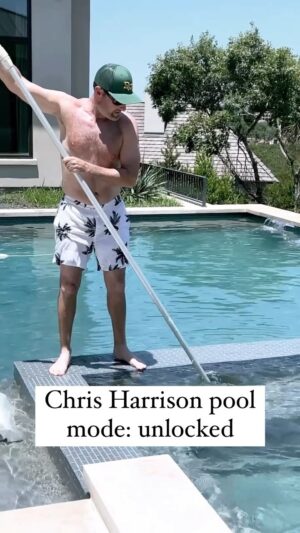 Chris Harrison Instagram - Chris Harrison is simply unable to relax by the pool 

#dadmode #homedepot #pooltime #poolday #vacationmode #zaddy #chrisharrison #thebachelor #homeimprovement #flex #summer