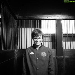 Chris Kendall Instagram - Want to ride the elevator with me?