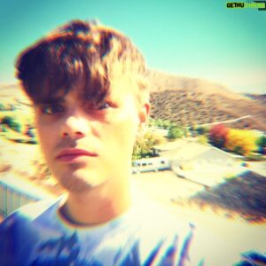 Chris Kendall Instagram - Hey computer people? Does anyone know how to log out of the GTA VR experience?