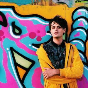 Chris Kendall Instagram - 🐬Cum to Brighton!🐬 There's lots to see and DO. Much love to @silvijavil behind the clicker