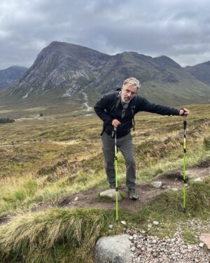 Chris Noth Instagram - Halfway up The Devils Staircase - Glen Coe - More breathtaking beauty than you can imagine.  #westhighlandway #scotland