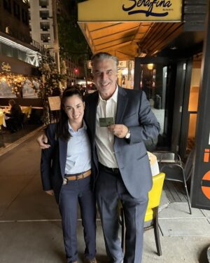 Chris Noth Instagram - I had the honor of meeting special agent Sarah Moss at my favorite NYC hang! That’s a Secret Service patch she gifted me! Mike Logan would approve! #LawAndOrder