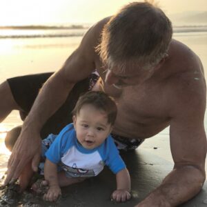 Chris Noth Instagram - First day at the Beach for Keats!