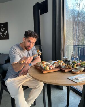 Chris Robins Instagram - Swipe right for the #fail 
Oops..! 😁🥢🍱