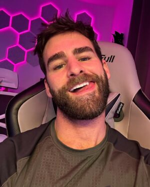 Chris Salvatore Instagram - 🎧🎙️🎵🥁🎹