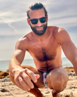 Chris Salvatore Instagram - Beach bum 🍍