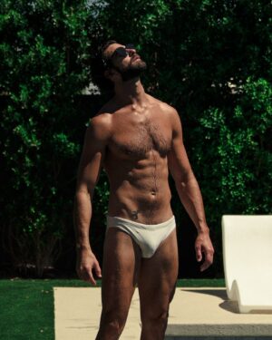 Chris Salvatore Instagram - Enjoying the last bit of summer weather ☀️