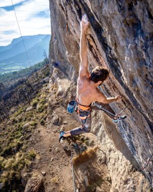 Chris Sharma Instagram - A hard day at the office 😀. The never ending process of perfecting our craft, developing the fitness and the belief in that one day it might be possible😅
Putting in the time on “LeBlond” in Oliana the other day. This route is the final unfinished chapter of all the climbing I’ve done at this amazing wall. So cool to still be coming back to this spot after so many years and this route climbs so incredibly.

📸 @giancolafoto 

@prana #pranapartner 

@tenayaclimbing 

@petzl_official 

@trublueclimbing 

@sharmaclimbing