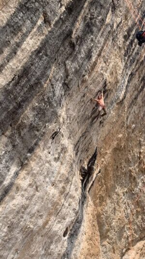 Chris Sharma Instagram - To carry yourself forward and experience myriad things is delusion. That myriad things come forth and experience themselves is awakening. - Eihei Dogen

📸 @coastmountainstoneworks 

@prana 
@tenayaclimbing 
@sharmaclimbing 
@petzl_official 
@trublueclimbing