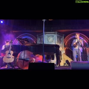 Chris Thile Instagram - THE QUIET QUARTET RIDES AGAIN (shh)!!! There is no greater joy in my musical life than playing/singing/listening with @jacobcollier and @madicunningham. More, more, more and more, please…
🤫🤫🤫❓🤫❓