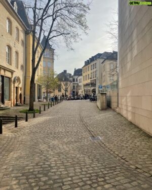 Chris Thile Instagram - Over the river and through the woods to coffee in Luxembourg we go (not necessarily in that order)!
Not pictured: an extremely satisfying evening @philharmonie_lux. 
Tonight: @elbphilharmonie in HAMBURG