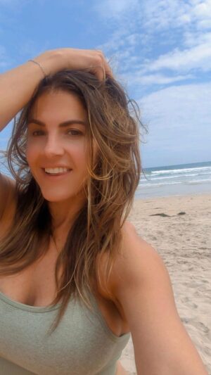 Christi Jaynes Instagram - Travel Light, Love Deep: Beach Days & Self-Discovery ✈️
Remember that feeling of pure joy – the sun warming your skin, the sand between your toes, the endless ocean meeting the sky? Beaches have a way of resetting our souls, reminding us of simple joys and the power of self-love. ✨

But the magic of travel goes beyond the beach. It's the journey itself, a chance to explore new landscapes and cultures, that truly sparks growth. Here's why travel and self-love go hand in hand:

☀️Shine Bright, Like a Hidden Oasis: Every adventure, big or small, is a chance to step outside your comfort zone. You navigate new places, embrace new experiences, and discover hidden strengths within yourself.

♥️Love Yourself, Like the World Embraces Diversity: Travel exposes you to a kaleidoscope of cultures, traditions, and ways of life. It's a powerful reminder that beauty comes in all shapes, sizes, and stories. Learn to appreciate your own unique journey, too.

🌵Growth is a Journey, Like a Winding Road: Sometimes the path is smooth and scenic, other times it's bumpy and unexpected. Travel throws you curveballs, forcing you to adapt, solve problems, and trust your instincts. You'll emerge stronger and more adaptable. ️
This next adventure, wherever it takes you, is a chance to hit reset. Breathe deep, soak in the beauty of the world, and focus on self-love. Pack light, travel far, and embrace the journey of becoming your most confident, radiant self. ✨

What are you waiting for? Share your travel stories and self-love tips in the comments below!

#selflove #travelgram #positivevibes #growthmindset #loveyourself #beachlife #getoutside #summervibes #explore #brazilianwonderwoman #vacation #stivescornwall
#brasil🇧🇷 #uk