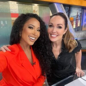 Christi Paul Instagram - Oh my girl @carmenblackwell - love getting to anchor with my other favorite #Blackwell 
Coincidence? 😂 I think not! 

Miss you @victorblackwell 
#WorkFamily #Friends #Grateful #News