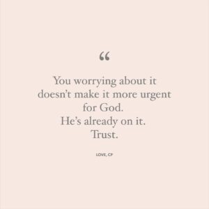 Christi Paul Instagram - Your #Sunday night reminder to take this with you into the new week ahead. 😊
#DontWorry
#GodsGotYou 
#LetsGo #Faith #FaithOverFear #Remember #SundayNight #LetGo #Blessings #ItsGoingToBeOK #HighFive #ImCheeringYouOn #LoveCP #Trust 🙌🏼🙏🏻❤️