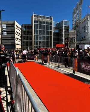 Christi Paul Instagram - Today I’m in producer mode as my girl is taking over reporting duties for @wkyc3 at the #FinalFour 😃🙌🏼
Just waiting for @iowawbb & @gamecockwbb to get here! 
🏀
#RedCarpet #Family #womensupportingwomen #daughter #Grateful @marchmadnesswbb @ncaa #LetsGoGirls #Inspiring