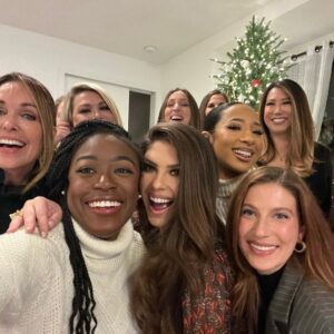 Christi Paul Instagram - Never underestimate the power of female friends. 🙏🏻❤️
Swipe to see the hostess @lauracasotv with THE mostest & a glorious #Charcuterie board she put together! 
Late with the pictures but still glowing from the holiday gals get-together a couple weeks ago. 🎄
OK ONE boy was allowed but he was little & such a charmer! How could he not be there?! 
#MerryChristmas #HappyHanukkah #HappyEverything #Friends #Celebrate #Grateful #FeelingTheBlessings