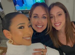 Christi Paul Instagram - Never underestimate the power of female friends. 🙏🏻❤️
Swipe to see the hostess @lauracasotv with THE mostest & a glorious #Charcuterie board she put together! 
Late with the pictures but still glowing from the holiday gals get-together a couple weeks ago. 🎄
OK ONE boy was allowed but he was little & such a charmer! How could he not be there?! 
#MerryChristmas #HappyHanukkah #HappyEverything #Friends #Celebrate #Grateful #FeelingTheBlessings