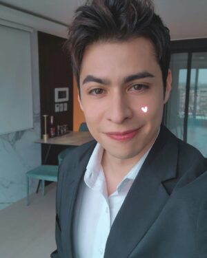 Christian Burgos Instagram - Bajé siete kilates 🔥💙
다이어트 잘 돼가ㅏㄹㄹㄹ뤼바~