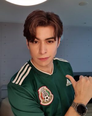 Christian Burgos Instagram - Mi playera favorita 🇲🇽
멕시코웨어