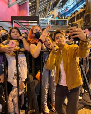 Christian Burgos Instagram - Kids Choice Awards 2022
Cuánto amor ❤️ Muchas gracias