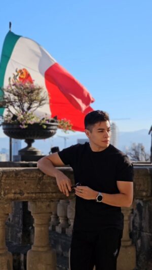 Christian Burgos Instagram - 🇲🇽❤️