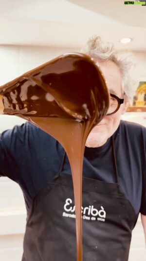 Christian Escribà Instagram - Maserati de xocolata per un client molt especial. 🏁🏁🚘

Maserati de chocolate para un cliente muy especial. 🏁🏁🚘

#maserati #chocolate #chocolat @polescriba @patschmidtcakes @escriba1906 #coche #xocolata #artisan #pastrychef #barcelona @maserati @maserati_es #uniquepieces #christianescriba