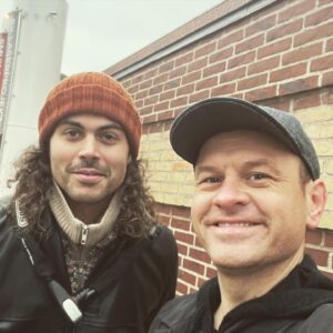 Christian Fuhlendorff Instagram - Flere har sagt, “ham her skal du snakke med!”, så i dagens afsnit af Hva så?! går @alexvargasmusic og jeg, en dejlig tur om søerne i kbh. Findes lige der hvor du lytter podcast! Gå’ mandag