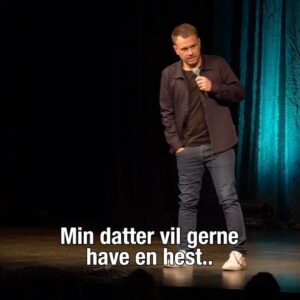 Christian Fuhlendorff Instagram - Jeg skal simpelthen passe på med hvad jeg laver joke om, det kan blive en dyr fornøjelse😩😂 Ses i 2024. P.s. Jeg håber ikke hun taber interessen, for jeg kan ikke overskue at ride rundt på “Ærlig Talt” turnéen🐴😂